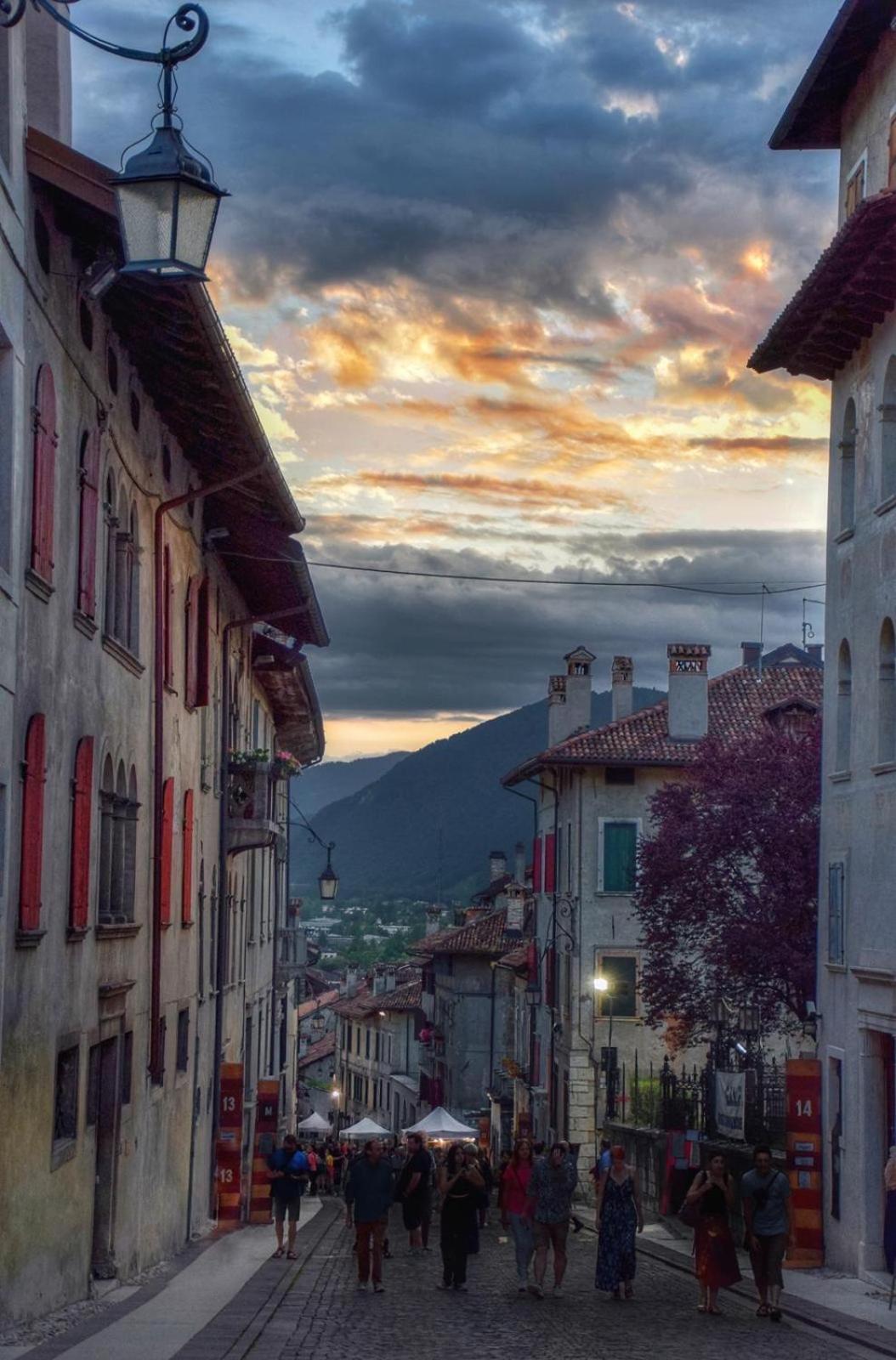 Bed and Breakfast A Casa Di Checco Feltre Exterior foto